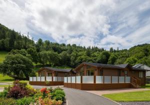 Llyn Ffynnon Lodge