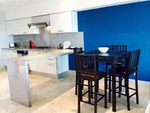 Oceanview Luxury, Pool, Near Tour Boats & Beach