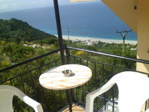 Studio with Balcony (2 Adults) room in Guesthouse Cathrine