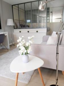 Appartements Charmant Studio sur cour a Saint-rambert LYON 9e : photos des chambres