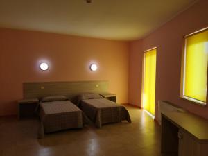Twin Room with Private Bathroom