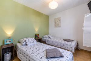 THE CREW HOUSE LA CIOTAT - Maison de pêcheur en triplex 3 chambres et box privatif au dessus du Vieux Port