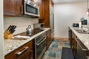 Townsend Place B-106 condo