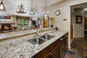 Townsend Place B-106 condo