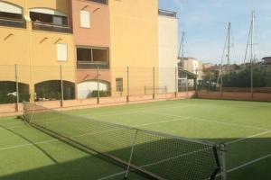 Appartements Appartement terrasse sur le port, piscine, tennis : photos des chambres