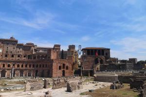 Lovely Colosseum loft apartment