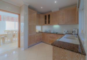 Villa Bota by Garvetur