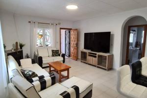 Tropical Paradise Villa in Torrevieja