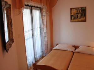 Apartment in Kali with sea view, balcony, air conditioning, Wi-Fi (4566-3)