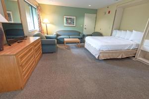 Queen Suite room in Blue Licks Battlefield State Park