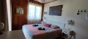 B&B / Chambres d'hotes Maison d'Hotes Le shorten : Chambre Lit King-Size - Vue sur Montagne