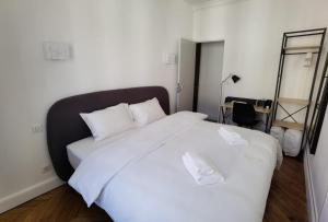 Appartements 3 PIECES 4****, AU COEUR DU QUARTIER HISTORIQUE : photos des chambres