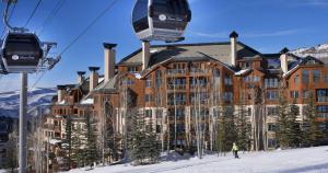 Highlands Westview 202 condo