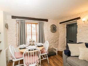 Corner Cottage