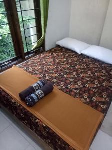 Phòng Đôi hạng Phổ thông có Quạt máy (Economy Double Room with Fan)