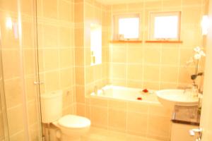 Ayrs and Graces - Luxury Bed and Breakfast