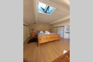 Appartement de charme au calme avec piscine, au pied du Colorado provençal, cœur du Luberon