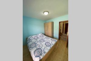 Family house, Savin kuk