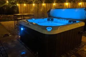 Tarff Church Sunday school. With hot tub and sauna - Twynholm