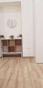 SUITE BLANC APARTMENTS - Monolocali indipendenti con cucina e bagno privato - Check-in e check-out con codice in autonomia h24 - Terrazza in comune NECESSARIO AVERE WATHSAPP O APP DI MESSAGGISTICA ISTANTANEA PER FOTO E VIDEO