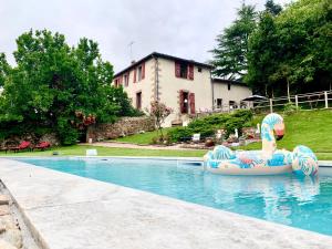 B&B / Chambres d'hotes Domaine Le Jardin Suspendu - Piscine chauffee - Proche du Puy duFou - : photos des chambres