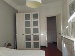 Typical Toulon apartment 50M beaches