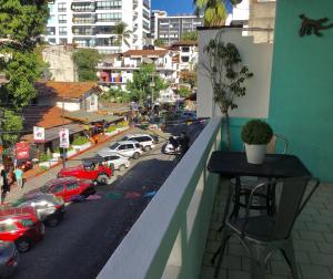 One Bedroom Condo Near Beach RG6