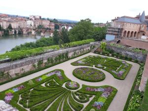 Maisons de vacances Le Mas de Doat, Gite de Charme 4 etoiles dans le Triangle d Or proche Gaillac et Albi : photos des chambres