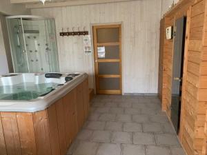 Maisons de vacances Gite Mont-pres-Chambord, 6 pieces, 15 personnes - FR-1-491-304 : photos des chambres