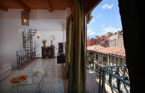 Luxury Villa Taormina city center, terrace with views