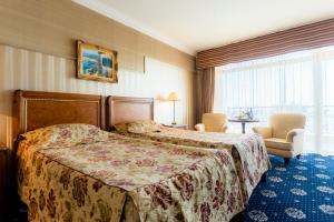 Twin Room with Sea View room in Hotel Palace Marina Dinevi