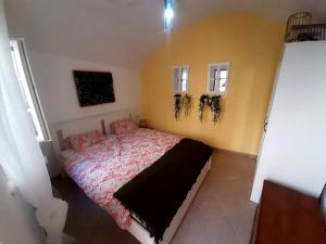 Luxury Stone House - Quiet Center!