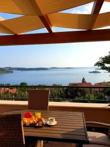 Ardura shimmering on the sea - Plat