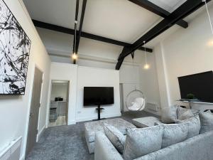Stylish City Centre Apartment with High Ceilings near Hull New Theatre #5