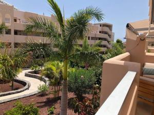 Top Rated Apartment Huge Sunny Terrace Heated Pool Parking Wifi