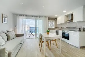 Hauzify I Apartament Rosa dels Vents - Santa Susanna