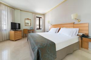 Double or Twin Room room in Eurostars Maimonides