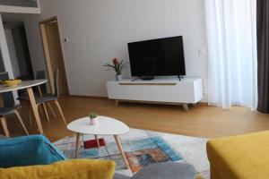 Castle view and city skyline view, Sky Park residence