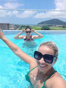 APARTAMENTO PRÓXIMO A PRAIA PISCINA E AREA GOURMET