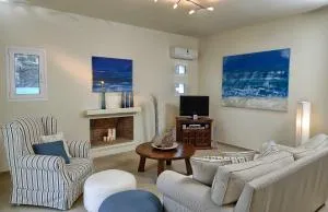 Villa Ouranos our dream in blue and cream with seaview and pool - Kavoúsion