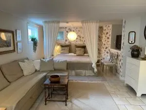 Pia's Apartment - Pixbo