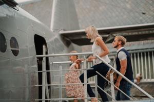 Antonov im Garten – Flugzeug-Ferienwohnung