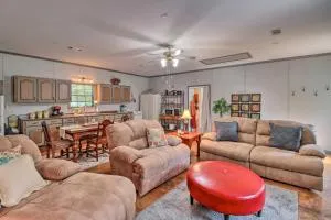 Heavenly Heber Springs Hideaway Fish and Hike! - غرينبرير