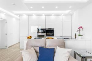 3c ÁTICO VISTA HERMOSA WIFI POOL,TENNIS,PADEL,PARK