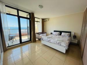Dolce Vita sea view apartment