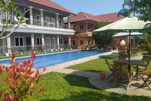 Villa Batu Tua Puncak Mitra RedDoorz
