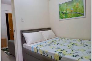 Modern 1-bedroom condo in vibrant Malabanias