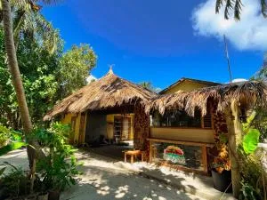 RISING SUN BEACH VIEW - مولي