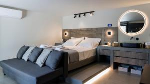 Kavouri Seaside Luxury Bungalow