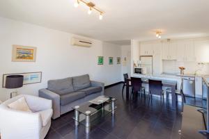 Inmovecos con vistas a la piscina Alisios 312